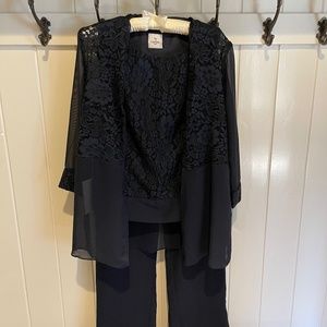 Elegant petite size mother of the groom or bride pant suit